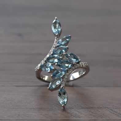 14K White Gold Aqua Floral Ring