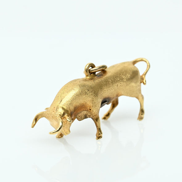 Bull 14K Gold Vintage 3D Pendant