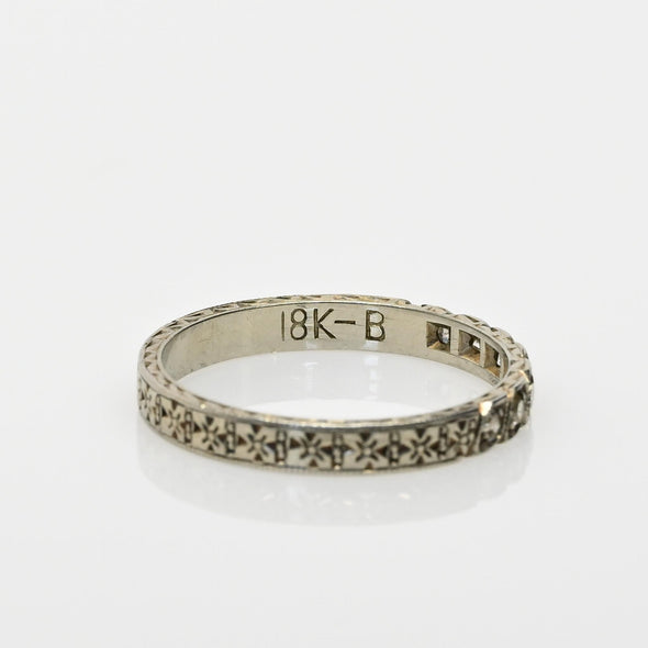 Vintage Diamond 18k White Gold Art Deco Floral Wedding Band