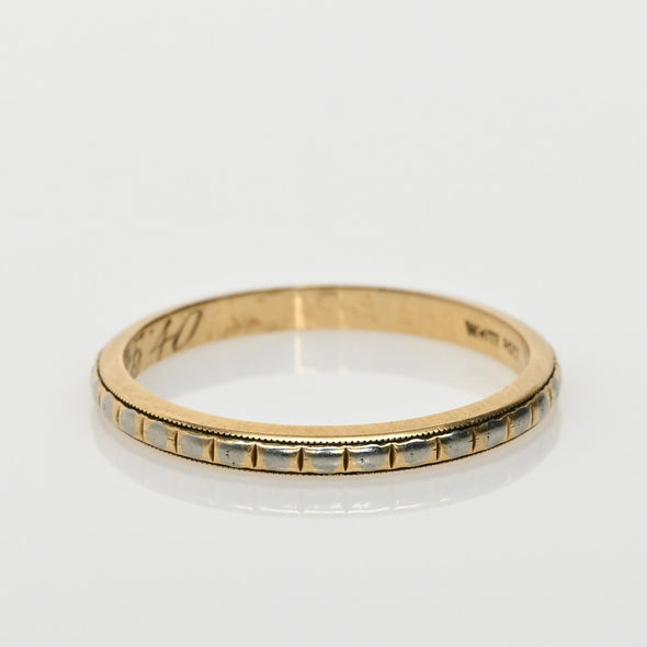 Vintage 18K Yellow Gold Engraved Wedding Band Dated 1940