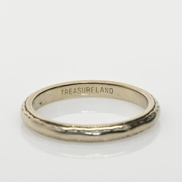 Vintage 14K White Gold Treasure Land Etched Wedding Band