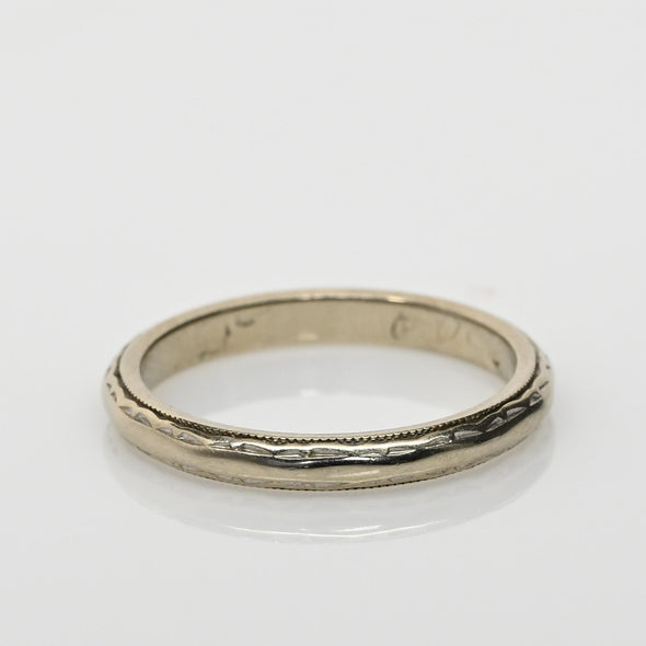 Vintage 14K White Gold Treasure Land Etched Wedding Band