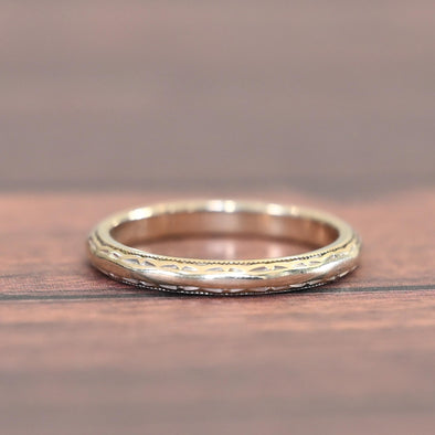 Vintage 14K White Gold Treasure Land Etched Wedding Band