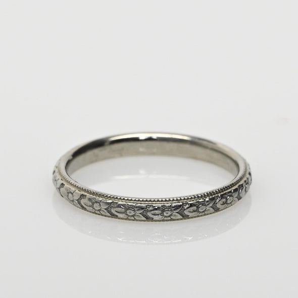 Vintage 18K White Gold Floral Milgrain Wedding Band
