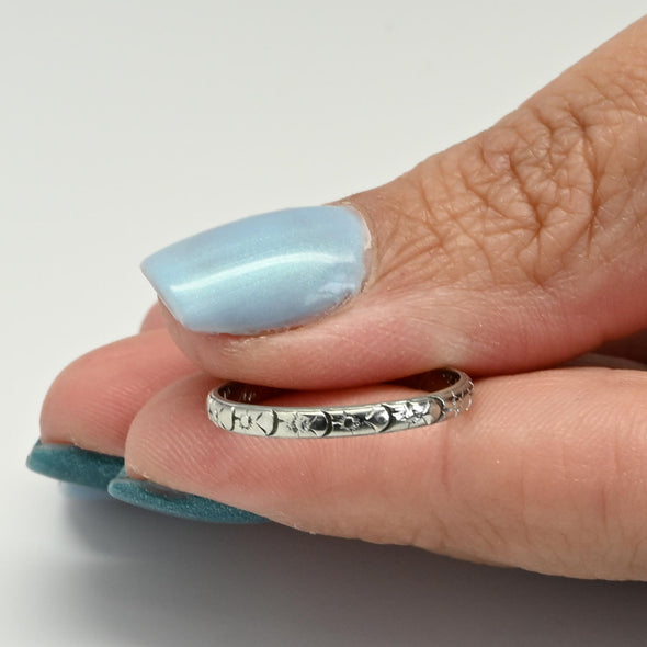 Dated 2-4-34 Floral Patterned Antique 18K White Gold Wedding Band