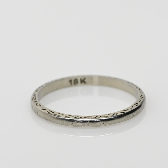 Art Deco 18K White Gold Repeating Pattern Stackable Vintage Wedding Band