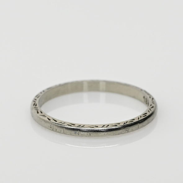 Art Deco 18K White Gold Repeating Pattern Stackable Vintage Wedding Band