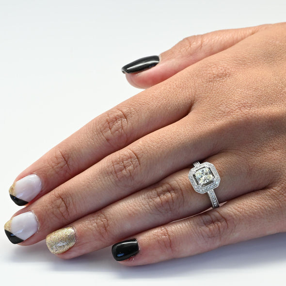 2.14ctw Cushion Cut Diamond Halo 18k White Gold Engagement Ring
