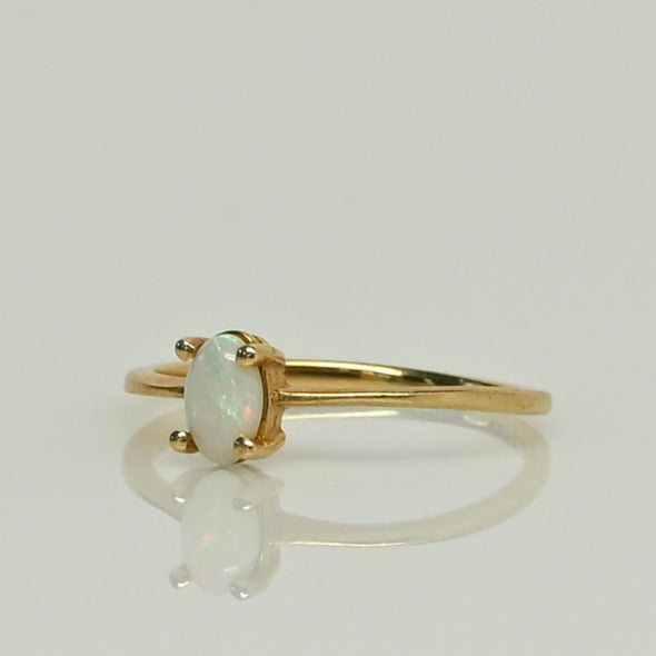 Vintage Opal Solitaire Ring Yellow Gold