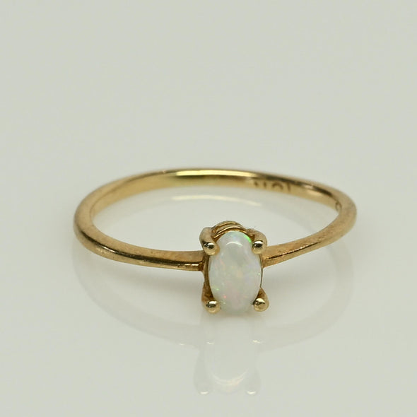 Vintage Opal Solitaire Ring Yellow Gold