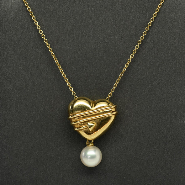 Vintage Tiffany & Co. Cupid's Arrow Puff Heart Pearl 18k Gold Necklace 1994