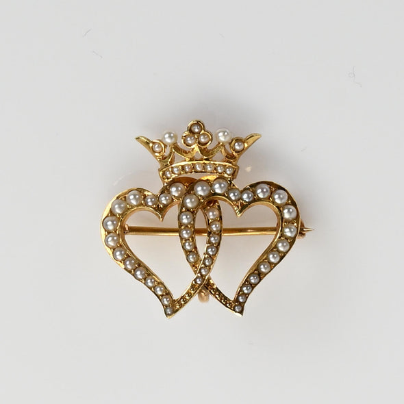 Vintage Interlocking Hearts w Crown Pearl Gold Brooch