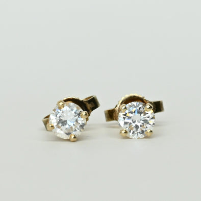 0.57ctw Round Brilliant Diamond Studs 14k Yellow Gold Earrings