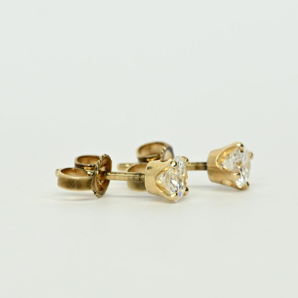 0.57ctw Round Brilliant Diamond Studs 14k Yellow Gold Earrings