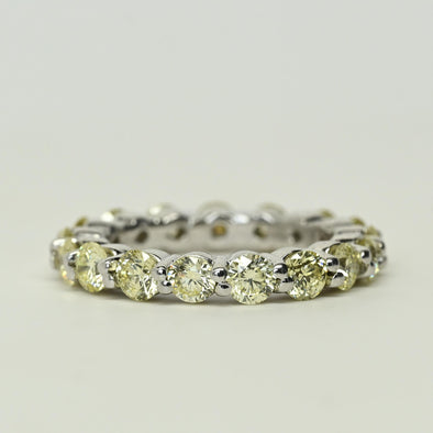 New 2.75ctw Round Brilliant Diamond Eternity Band - Size 5.5