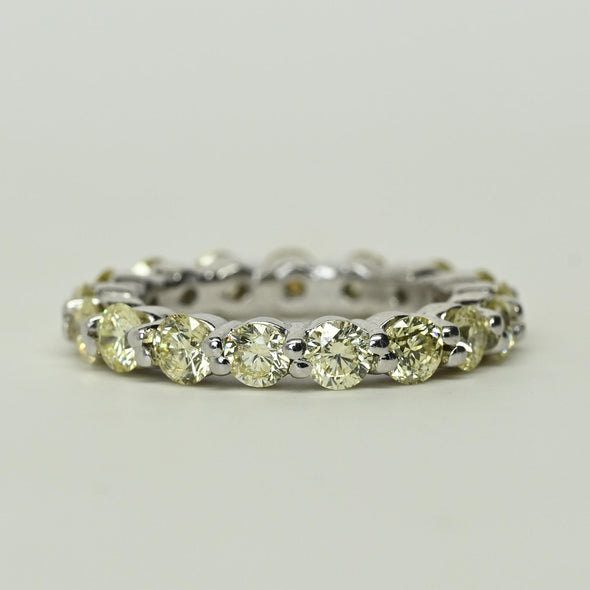 New 2.75ctw Round Brilliant Diamond Eternity Band - Size 5.5