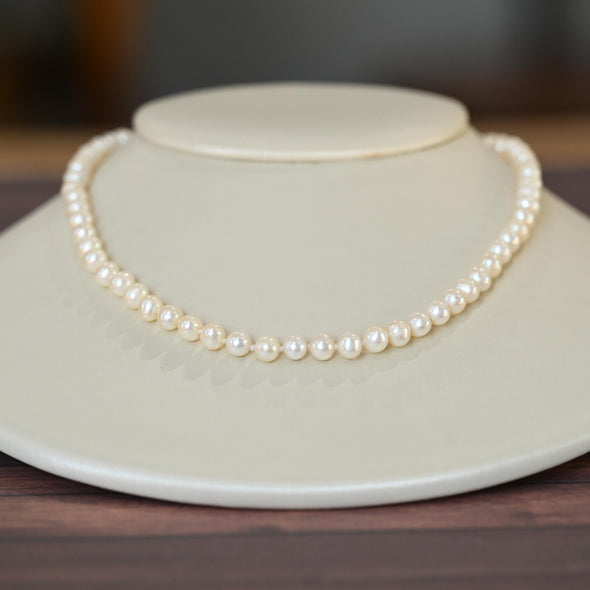 Cultured Pearl 17" Collar Length Necklace 10k Yellow Gold Clasp