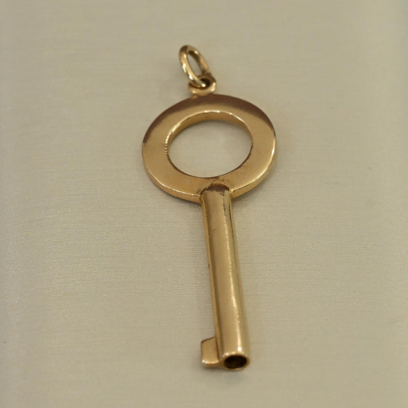 Vintage Functional Hand Cuff Key Pendant 14K Yellow Gold