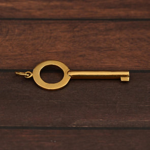 Vintage Functional Hand Cuff Key Pendant 14K Yellow Gold