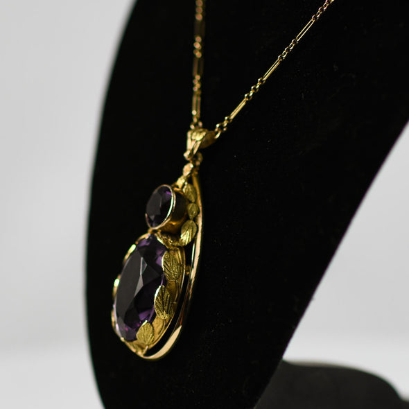 Art Deco Amethyst Oval Leaf Motif Yellow & Green Gold Station Necklace