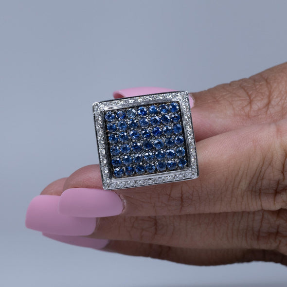 Italian made 2.31 ctw Sapphire Cluster Ring with a Diamond Frame