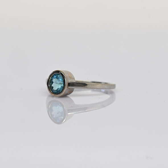 New Neon Blue Apatite Oval Bezel Set Rose & White Gold Ring