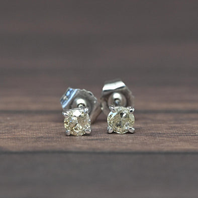 0.32cttw Natural Diamond Round Brilliant 14k White Gold Stud Earrings