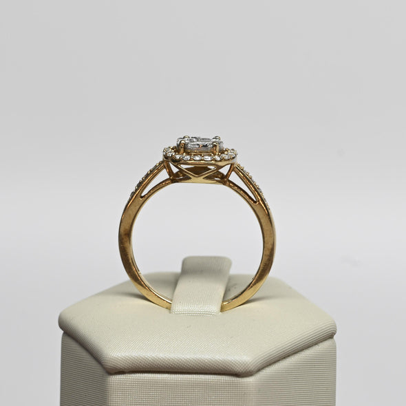 Diamond Cluster Illusion Head Halo Cathedral Shoulder 14k Yellow Gold Ring