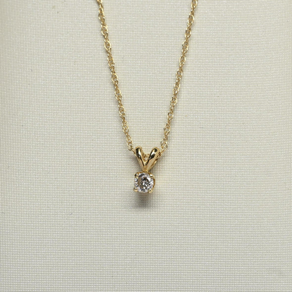 0.12ct Round Diamond Solitaire Pendant 14k Yellow Gold Necklace