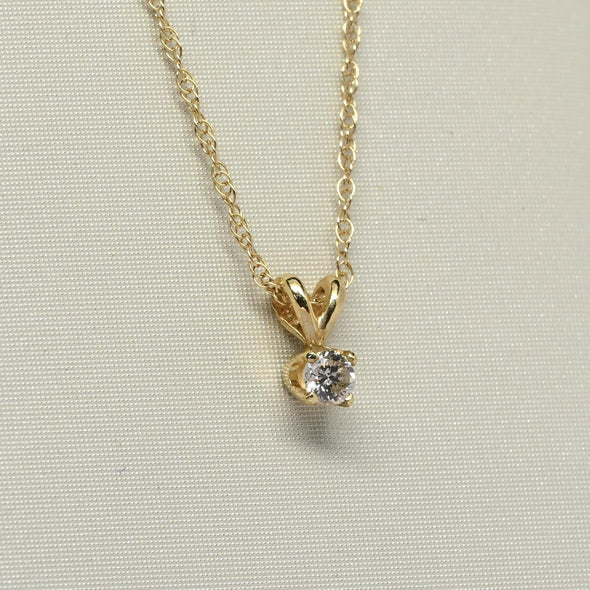 0.12ct Round Diamond Solitaire Pendant 14k Yellow Gold Necklace
