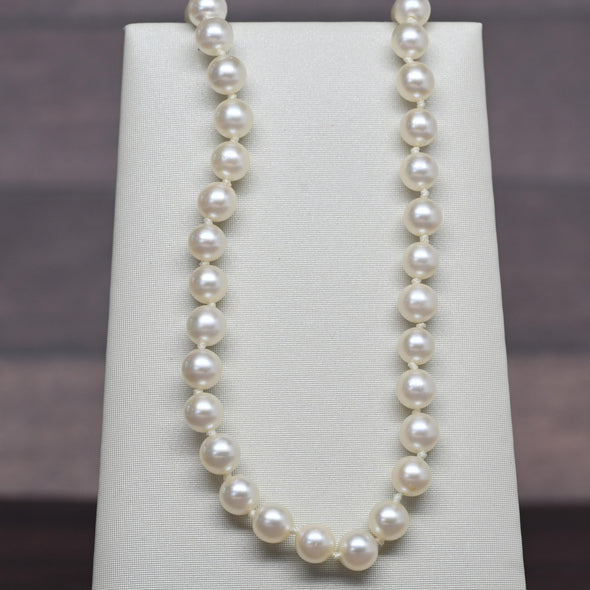Vintage Cultured Pearl 17" Collar Length Necklace Silver Clasp