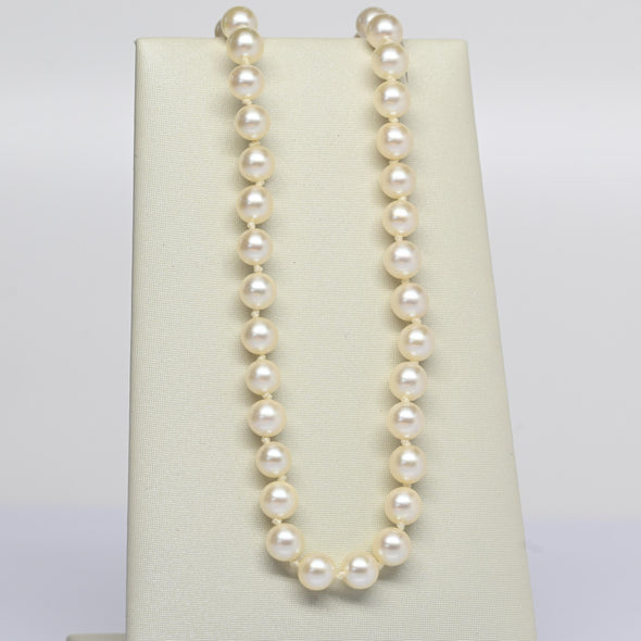 Vintage Cultured Pearl 17" Collar Length Necklace Silver Clasp