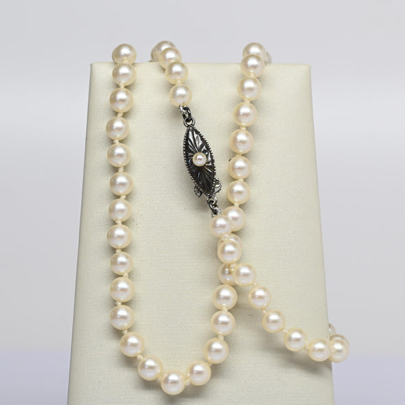 Vintage Cultured Pearl 17" Collar Length Necklace Silver Clasp