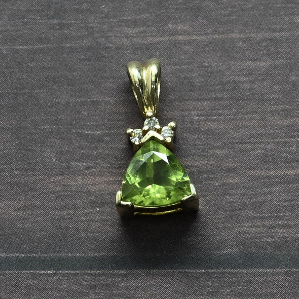 Peridot Trilliant Diamond Accent 14k Yellow Gold Pendant