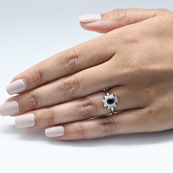Art Deco Blue Sapphire Oval 18K White Gold Ring