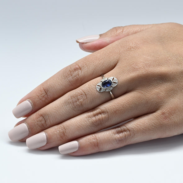 Antique Platinum Sapphire and Diamond Filigree Ring