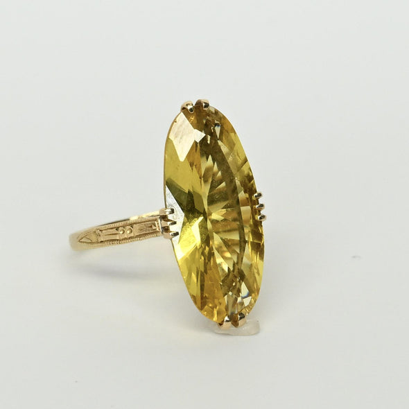Vintage Citrine Long Oval 18k Yellow Gold Gemstone Ring