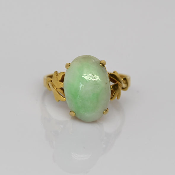 Vintage Snow Jade Oval Jadeite 18k Gold Ring