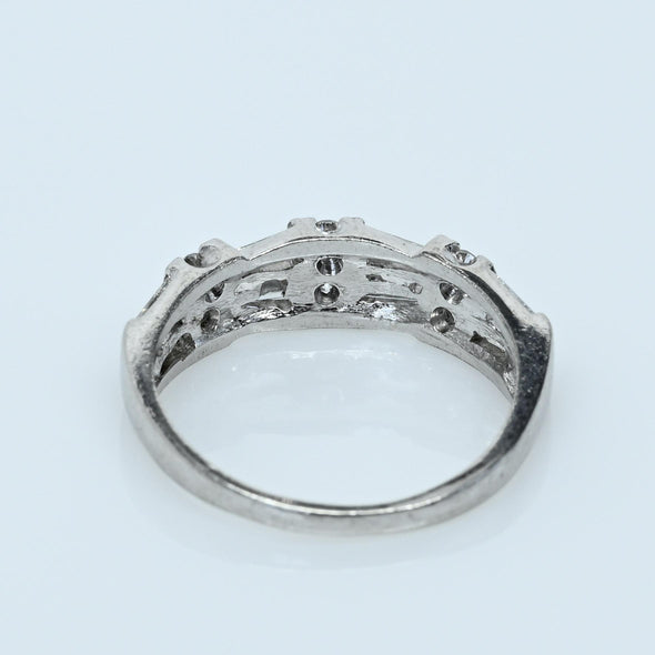 Elegant Platinum Diamond Band with Tapered Baguettes & Round Brilliants – 0.80ct