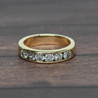 1.2ctw VS Diamond 6 Stone Channel Set Band Yellow Gold Ring