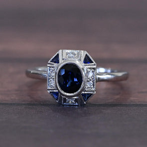 Art Deco Blue Sapphire Oval 18K White Gold Ring