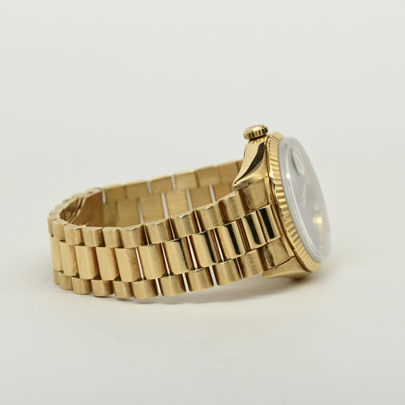 Rolex Day Date President Opal Dial 18k Gold Watch 1996