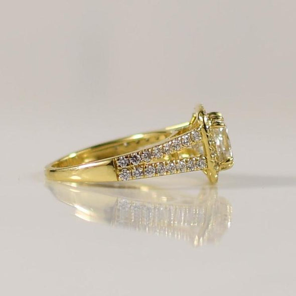 2.73ctw Princess Cut Diamond 18k Gold Split Shank Halo Engagement Ring GSI Cert.