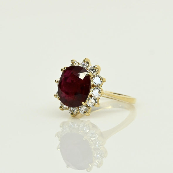 4.77ctw Ruby & Diamond Cluster 18K Yellow Gold Ring