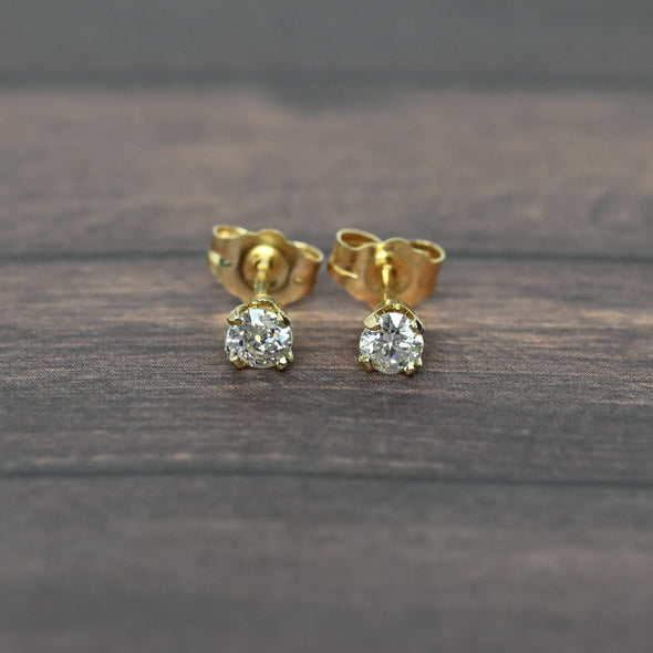 Vintage 0.32 cttw Old European Cut Natural Diamond 14k Gold Stud Earrings