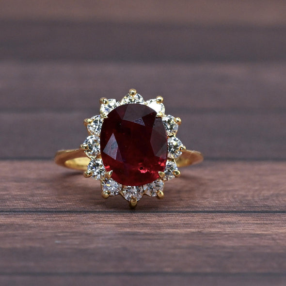 4.77ctw Ruby & Diamond Cluster 18K Yellow Gold Ring