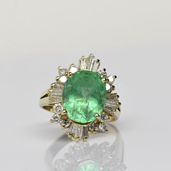 4.26ct Colombian Emerald Oval Ballerina 14k Gold Cocktail Ring