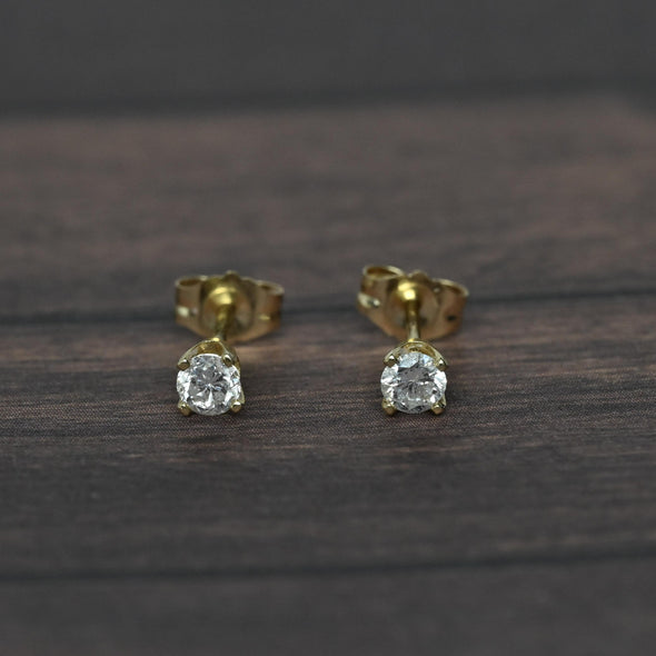 Vintage 0.24 cttw Old Cut Natural Diamond 14k Gold Stud Earrings