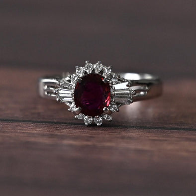 Vintage 0.91ctw Gem Ruby Diamond Cluster Platinum Ring