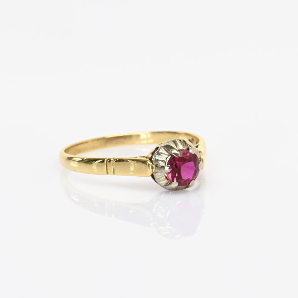 Vintage Ruby 18k Yellow Gold Solitaire Ring